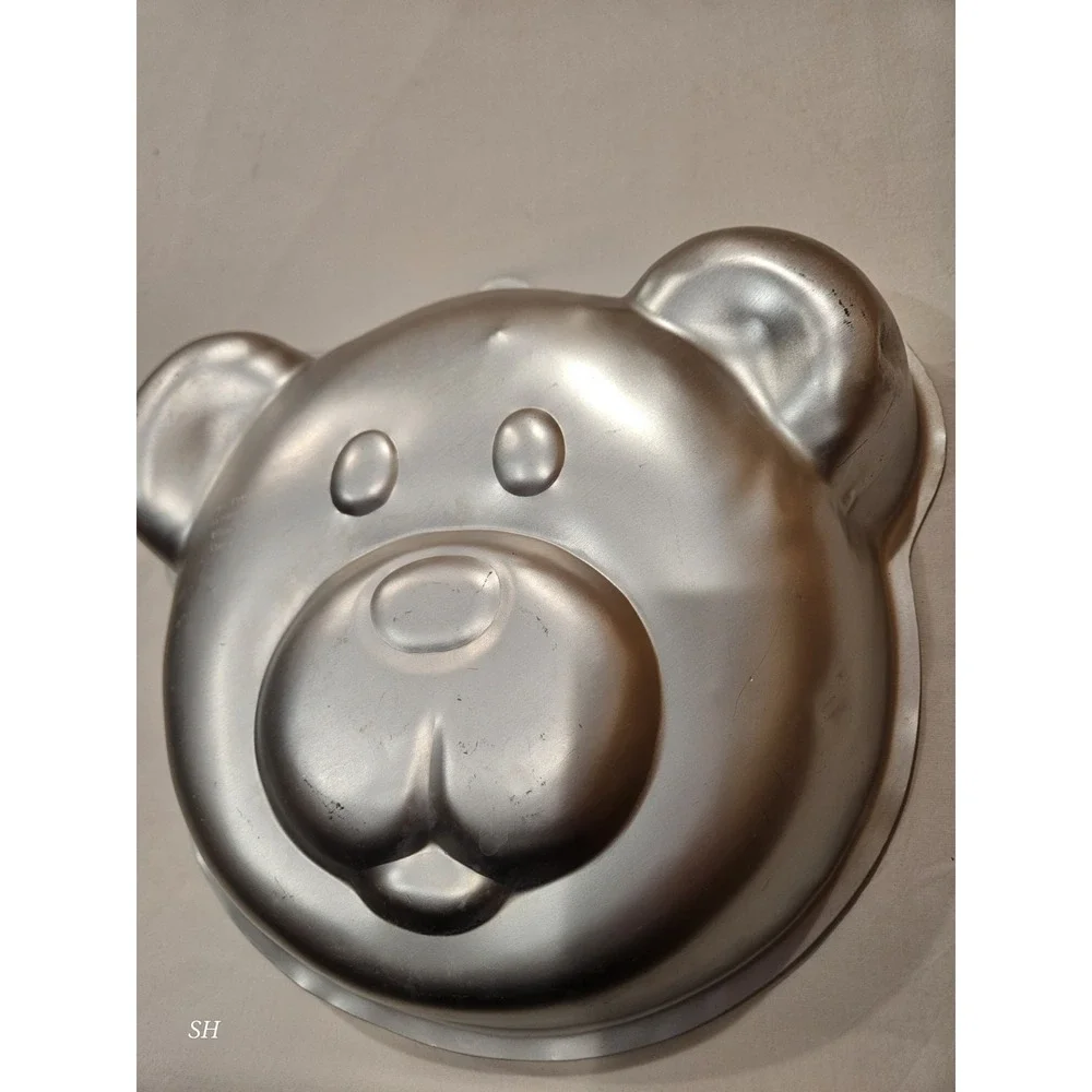 Wilton Animal Crackers Bear Cake Pan 2105-4945 Aluminum Vintage‎ Baking Mold